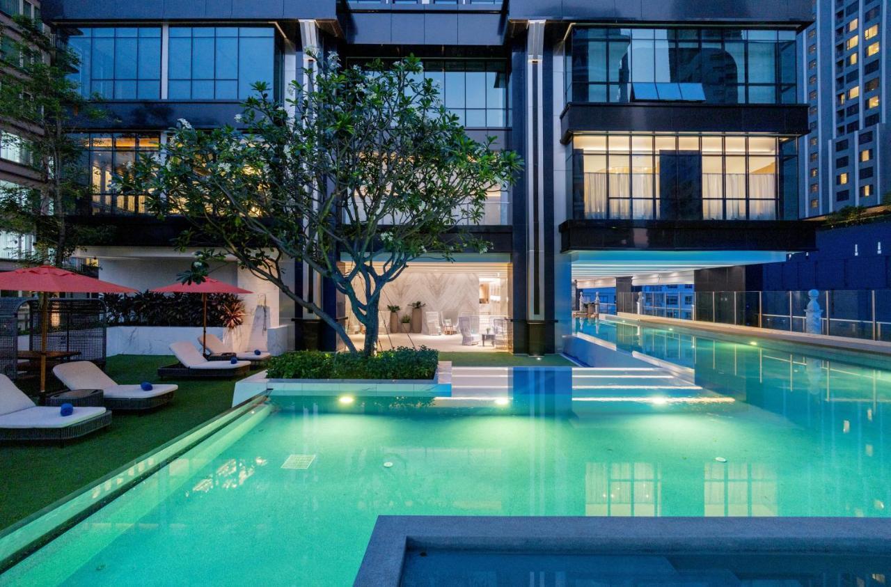 Silq Hotel & Residence, Managed By The Ascott Limited Bangkok Exterior photo The swimming pool at the hotel