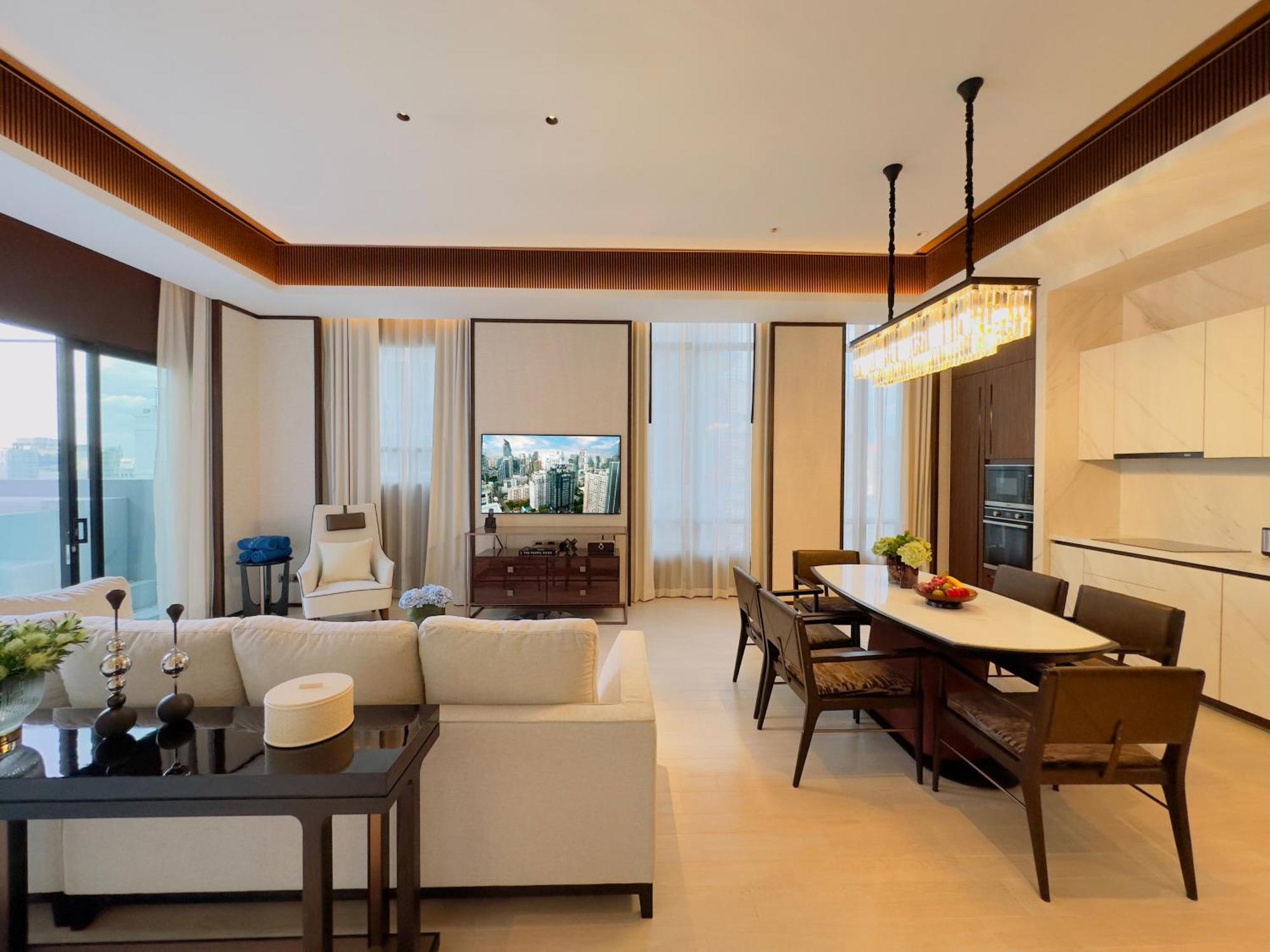 Silq Hotel & Residence, Managed By The Ascott Limited Bangkok Room photo A living room in a condominium